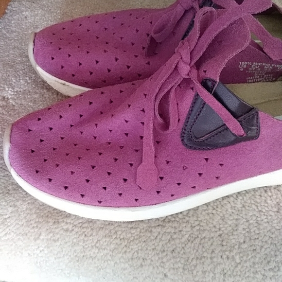 Walrus Dixie Micro Fiber Suede Look Perforated Lace Up Sneakers 6 Purple - Picture 8 of 16